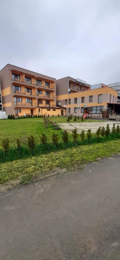 Hotel Felicia Kaluža Εξωτερικό φωτογραφία
