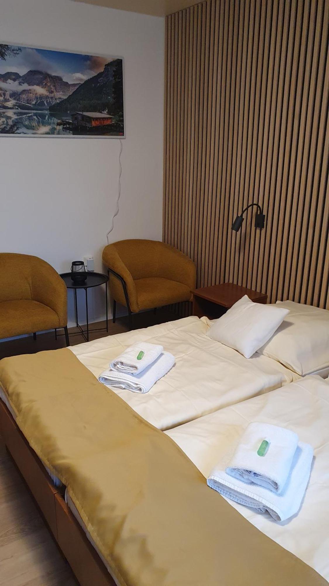 Hotel Felicia Kaluža Εξωτερικό φωτογραφία