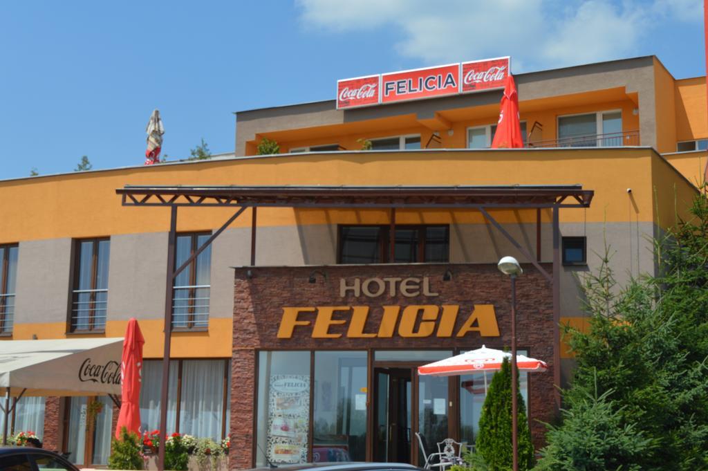 Hotel Felicia Kaluža Εξωτερικό φωτογραφία